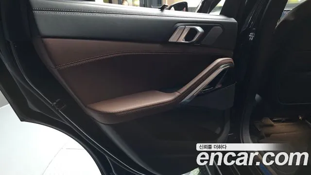 BMW X6 xDrive40i M Sport — Фото автомобиля 22