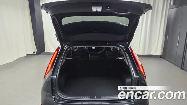 Kia Niro The All New Niro Prestige — Фото автомобиля 29