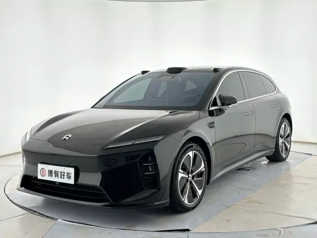 Фотография автомобиля — Nio ET5 Touring