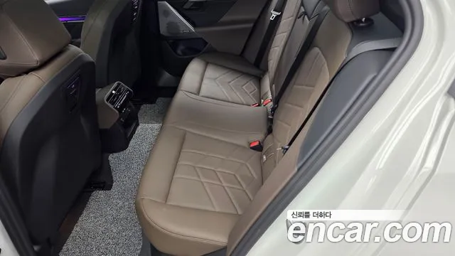 BMW 5-Series — Фото автомобиля 25