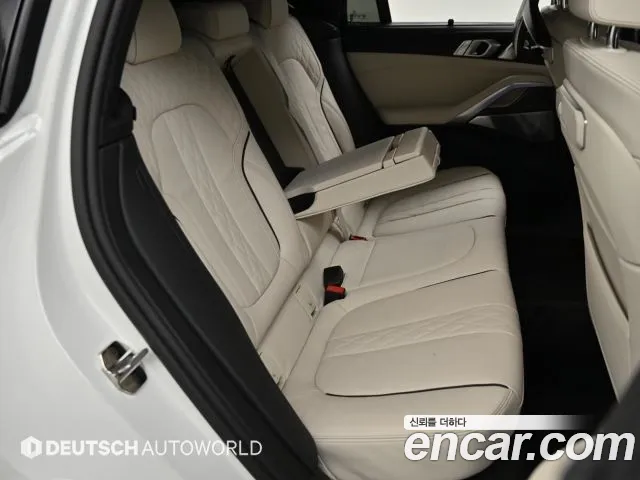 BMW X6 xDrive40i M Sport — Фото автомобиля 12