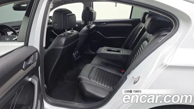 Volkswagen Passat Passat GT(B8) 2.0 TDI Prestige — Фото автомобиля 12