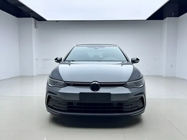 Volkswagen Golf — Фото автомобиля 2