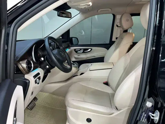 Mercedes-Benz V-Class — Фото автомобиля 6