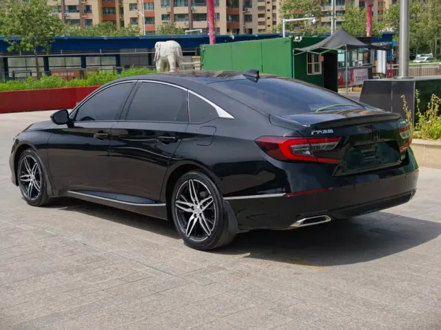 Honda Accord — Фото автомобиля 7