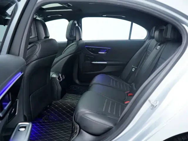 Mercedes-Benz C-Class — Фото автомобиля 5