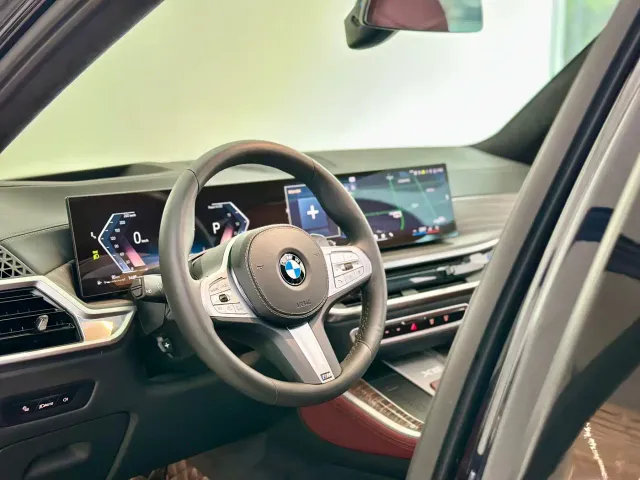 BMW X5 — Фото автомобиля 12