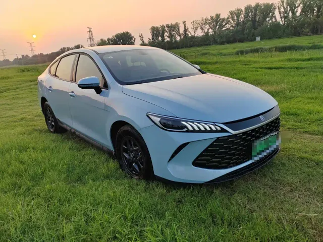 BYD Qin PLUS — Фото автомобиля 6