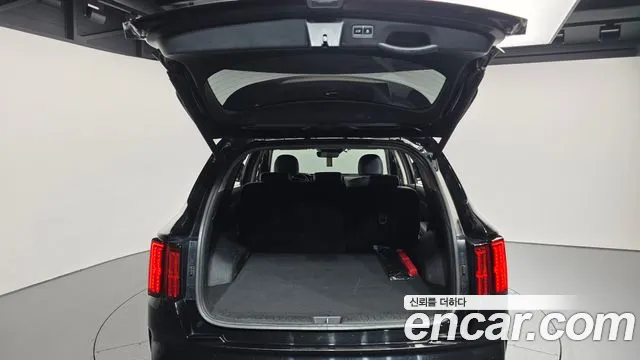 Kia Sorento Sorento 4-е поколение Дизель 2.2 2WD — Фото автомобиля 20