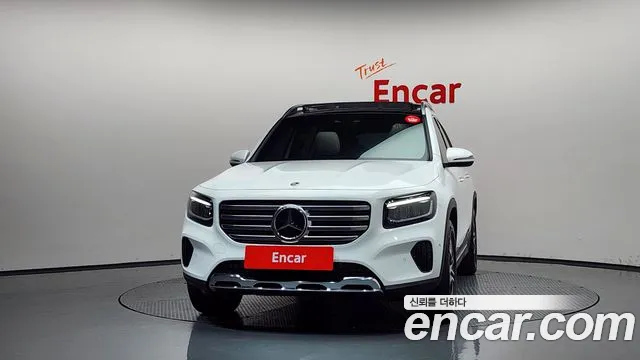 Mercedes-Benz GLB-Class — Фото автомобиля 3