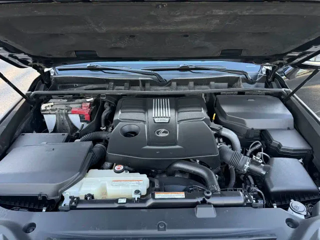 Lexus LX — Фото автомобиля 29