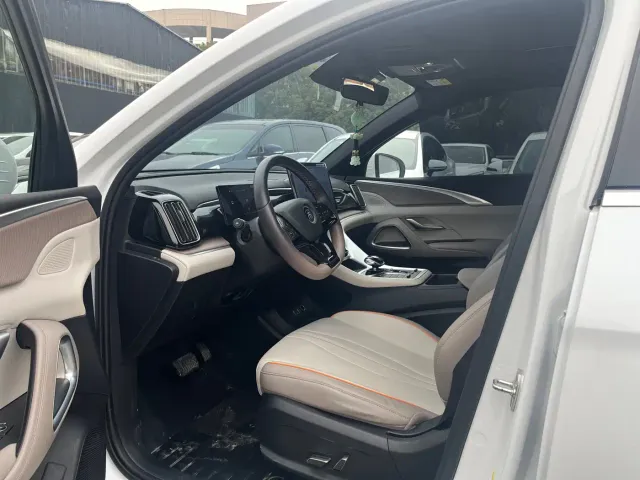 BYD Song Pro — Фото автомобиля 9
