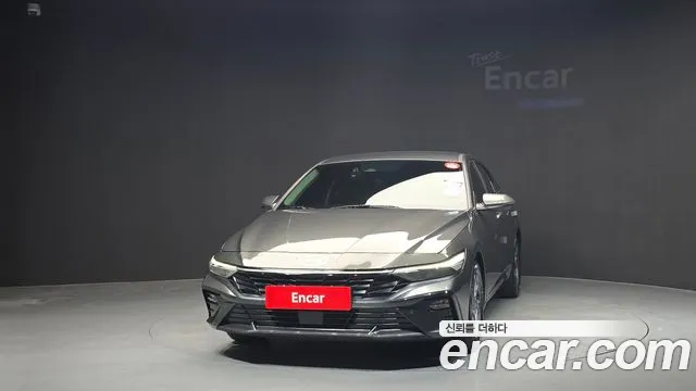 Hyundai Avante CN7 — Фото автомобиля 3