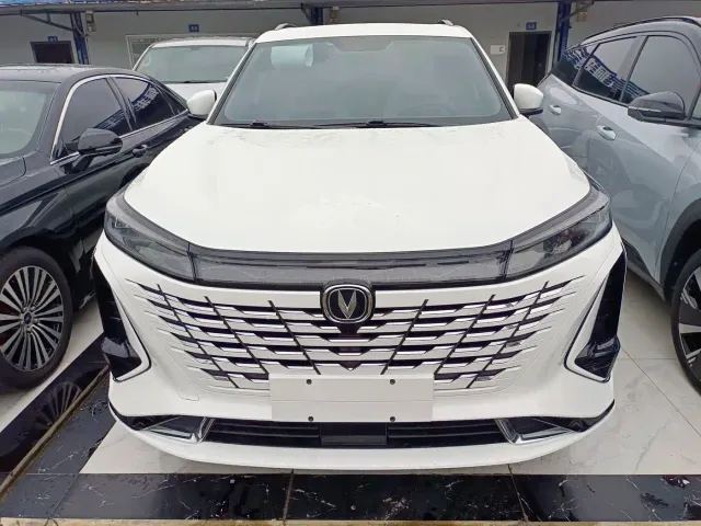 Changan CS75 Plus — Фото автомобиля 2
