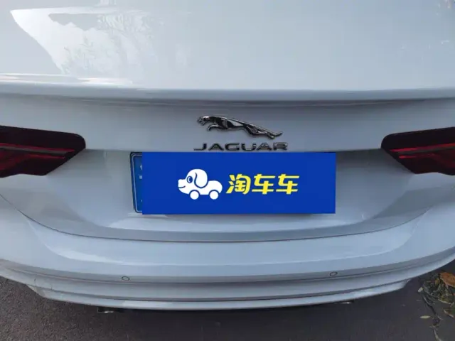 Jaguar XEL — Фото автомобиля 4
