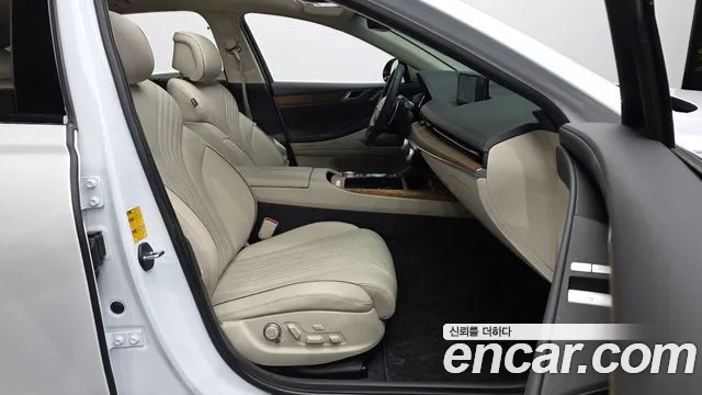 Genesis G80 Бензин 3.5 турбо AWD — Фото автомобиля 11