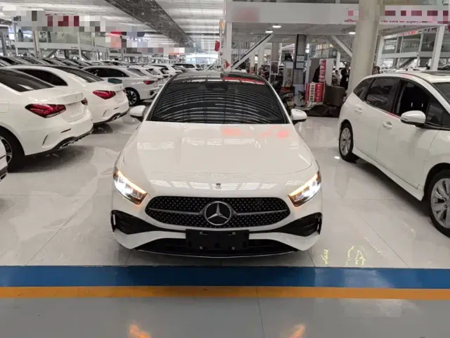 Mercedes-Benz A-Class — Фото автомобиля 2
