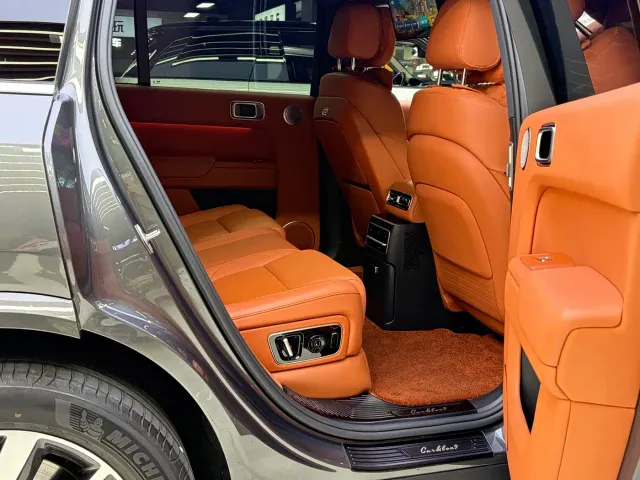 Li Auto L7 — Фото автомобиля 17