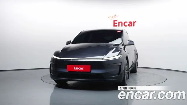 Tesla Model Y — Фото автомобиля 2