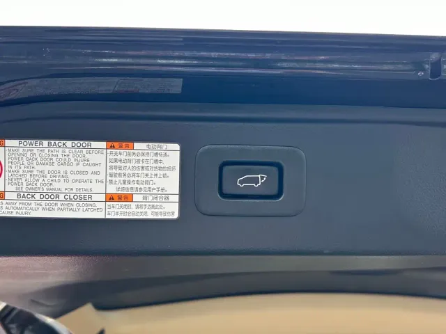 Toyota Alphard — Фото автомобиля 19