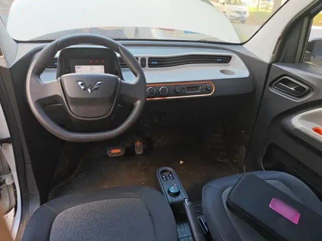 Wuling Hongguang Mini EV — Фото автомобиля 10