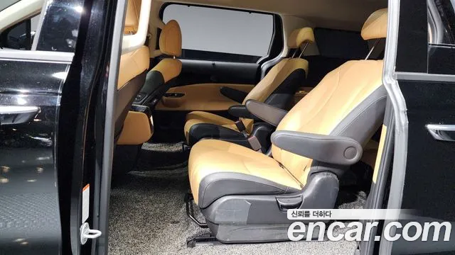 Kia Carnival 4th Gen — Фото автомобиля 12
