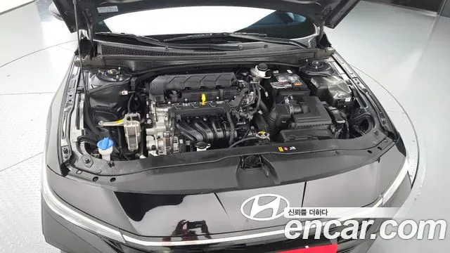 Hyundai Avante CN7 — Фото автомобиля 6