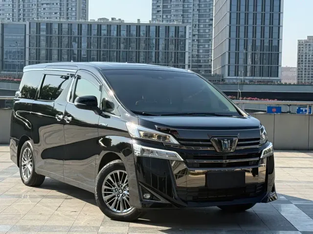 Toyota Vellfire — Фото автомобиля 3