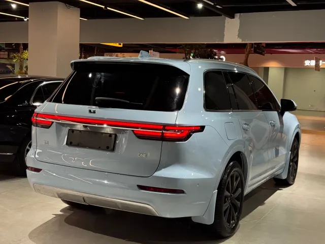 Li Auto ONE — Фото автомобиля 8