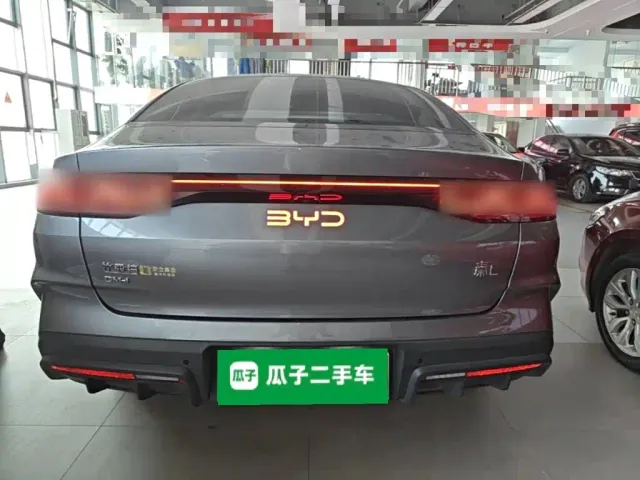 BYD Qin L — Фото автомобиля 5