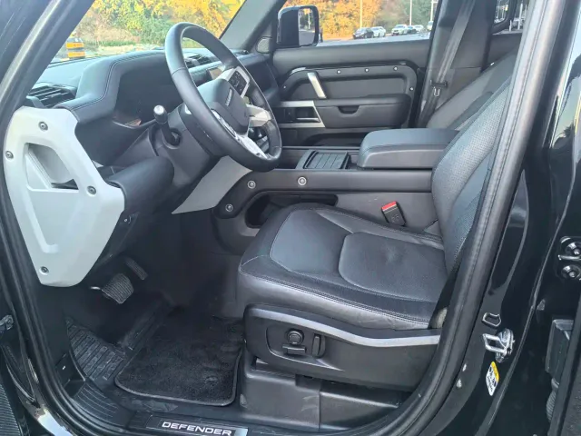 Land Rover Defender — Фото автомобиля 24