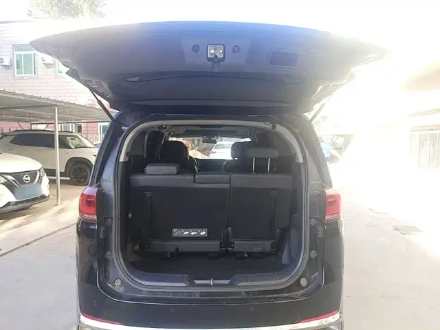 GAC Trumpchi M8 — Фото автомобиля 18
