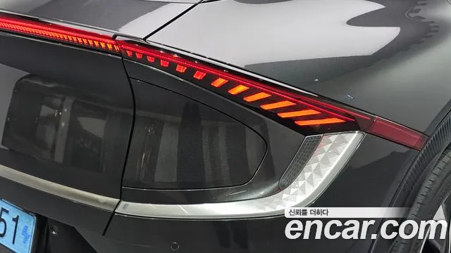Kia EV6 — Фото автомобиля 23