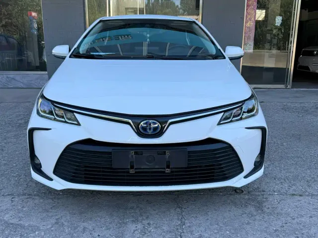 Фотография автомобиля — Toyota Corolla