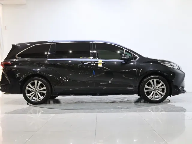 Toyota Sienna — Фото автомобиля 6