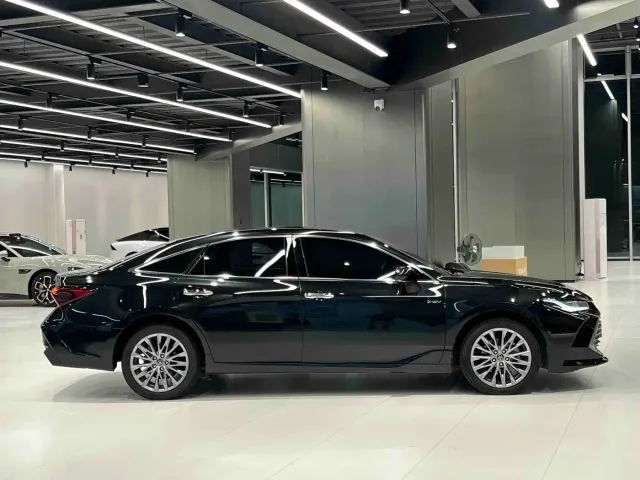 Toyota Avalon — Фото автомобиля 6