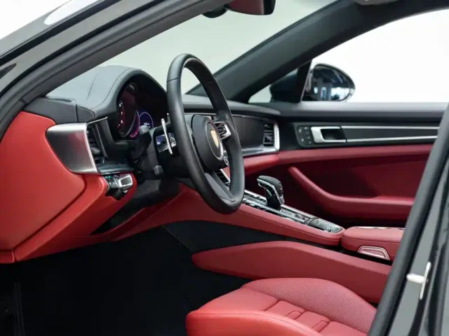 Porsche Panamera — Фото автомобиля 11