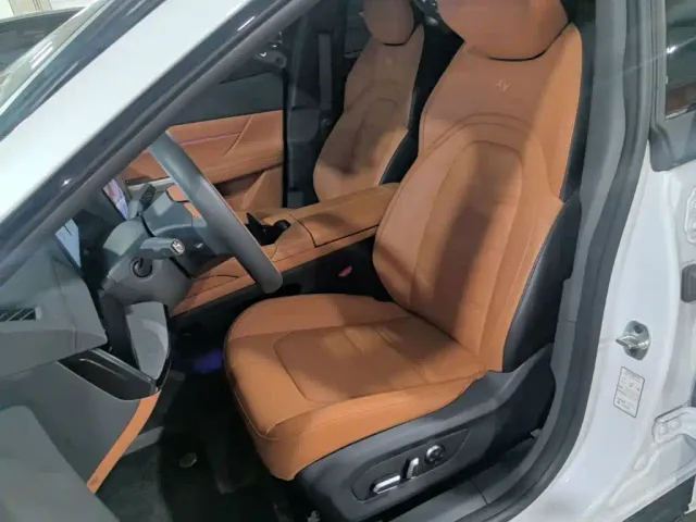 Dongfeng eπ 007 — Фото автомобиля 14