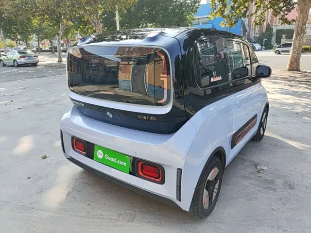 Baojun KiWi EV — Фото автомобиля 6