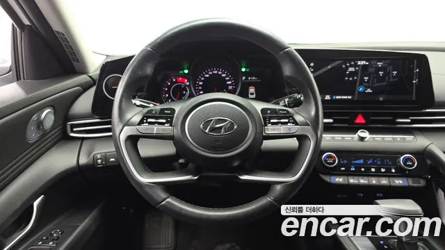 Hyundai Avante CN7 — Фото автомобиля 13