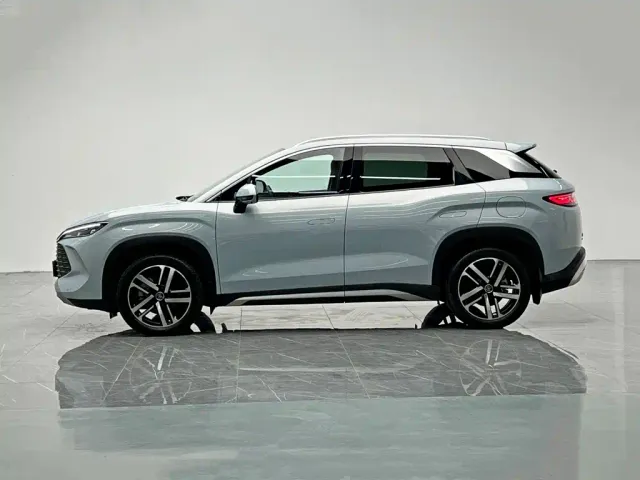 BYD Song L DM-i — Фото автомобиля 3