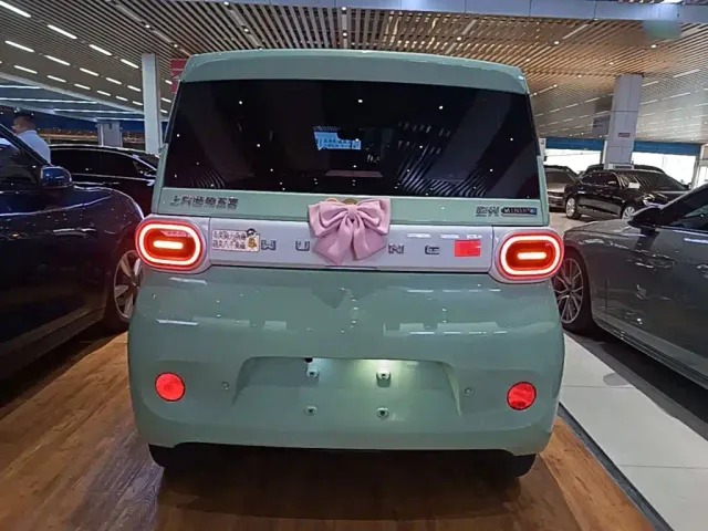 Wuling Hongguang Mini EV — Фото автомобиля 5