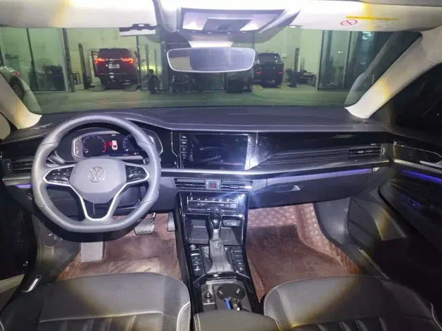 Volkswagen Passat — Фото автомобиля 6