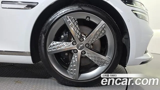 Genesis G80 Бензин 2.5 турбо AWD — Фото автомобиля 5