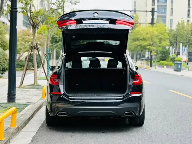 BMW 6 Series Gran Turismo — Фото автомобиля 6
