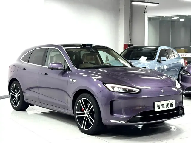 Aito M5 — Фото автомобиля 3