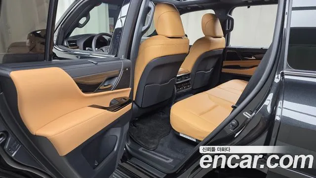 Lexus LX — Фото автомобиля 8