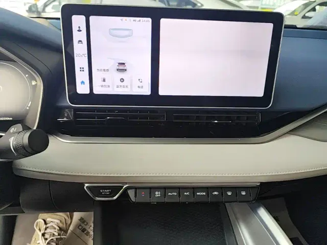 Geely Xingrui — Фото автомобиля 12