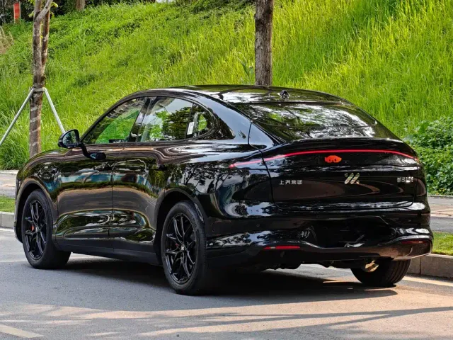 IM Motors LS6 — Фото автомобиля 3