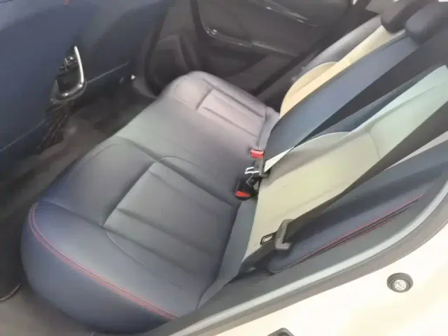 Dongfeng Fengshen AX7 — Фото автомобиля 16